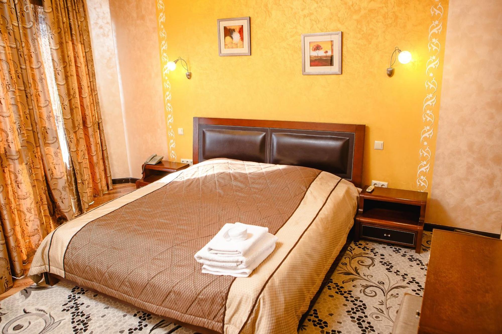 Totem Hotel Шымкент Экстерьер фото